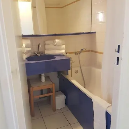Apartment Studio Cabine Vue Mer 4/5 Personnes Cap Esterel Pierre Et Vacance *